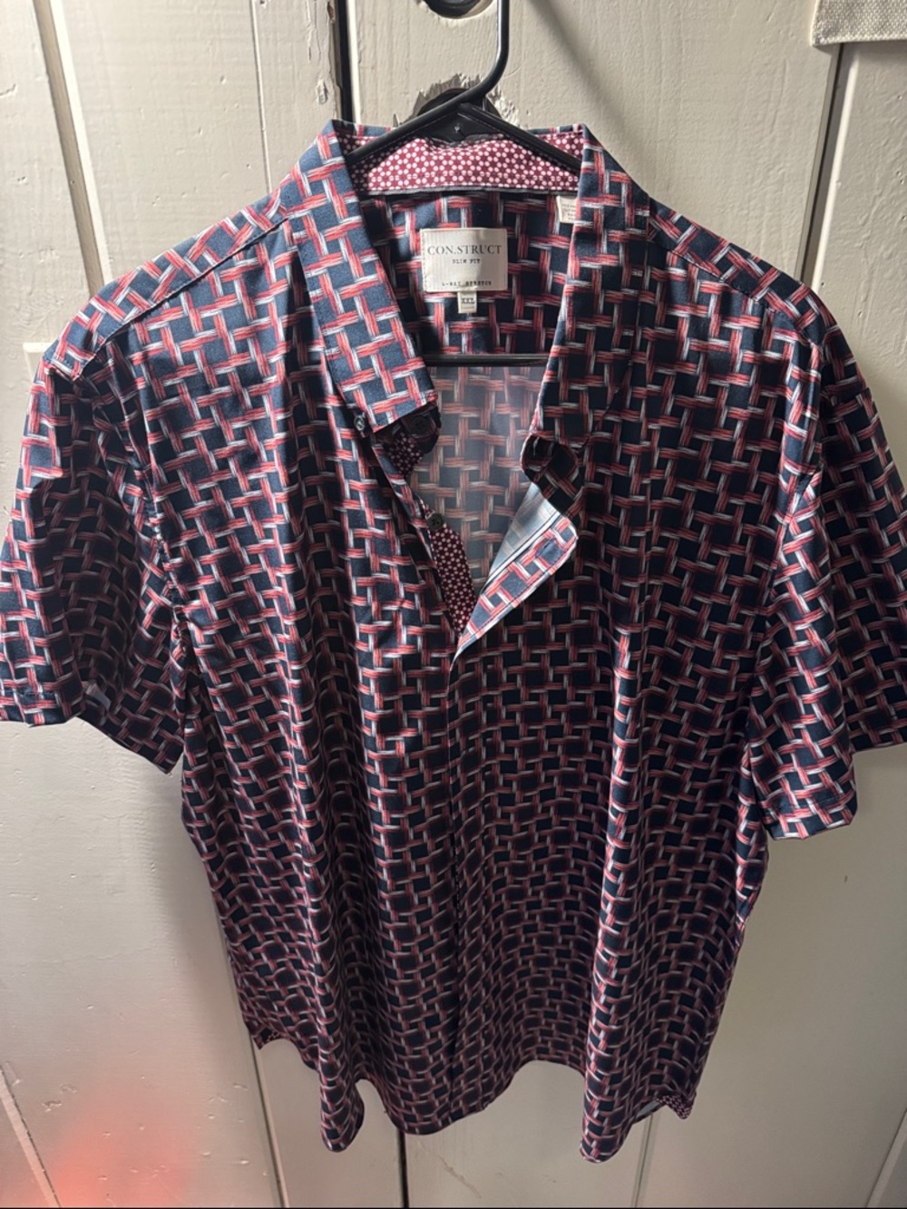 Construct by Nicole Miller Navy & Red Geometric Short-Sleeve Polo